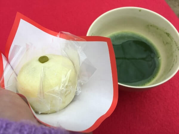 お抹茶とゆずまんじゅう