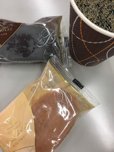 スクロールマネーセミナー｜お菓子とコーヒー